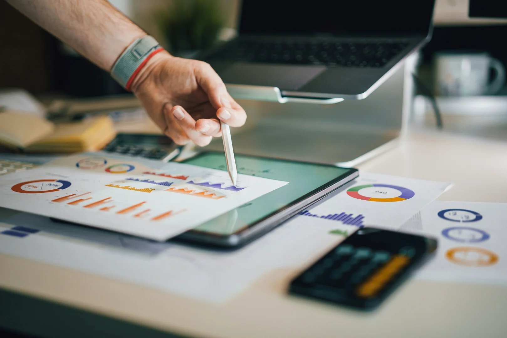 Voice AI Agents: How to Save Costs and Maximize Efficiency