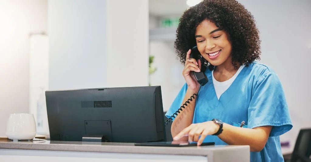 AI-telefoonassistent voor tandartspraktijken: De gids voor 2026